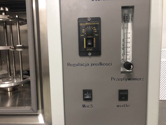 LIYI ASTM1171 Dynamische Ozonprüfungsausrüstung Alterungstestkammer Ozon beschleunigte Gummialterungstestkammer Preis